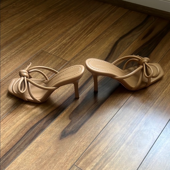 Loeffler Randall Cream Bow Mules - Picture 3 of 6